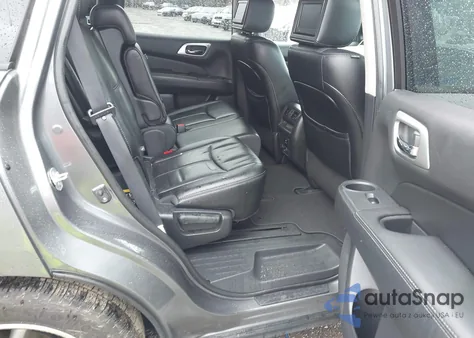 2015 Nissan Pathfinder Platinum z USA, uszkodzony, nr VIN 5N1AR2MMXFC659435